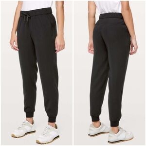 Lululemon On The Fly Jogger pants wrinkle free quick dry travel black W5BZDS